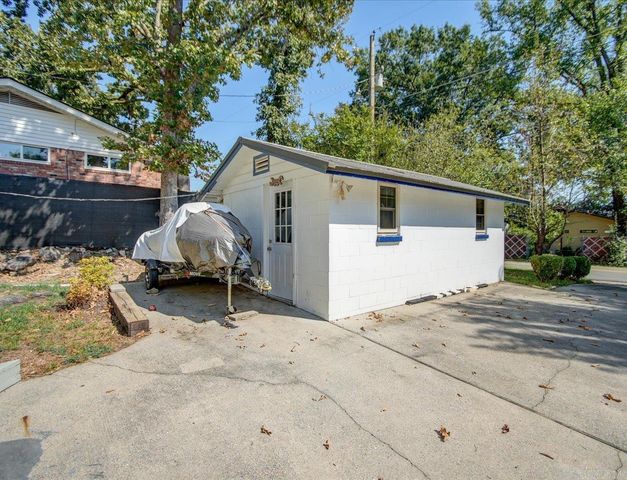 1706 Thornton Ferry Road, Hot Springs, AR 71913