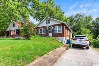 8822 Olden Avenue, St Louis, MO 63114