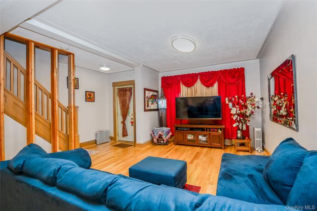 8050 88th Road, Woodhaven, NY 11421