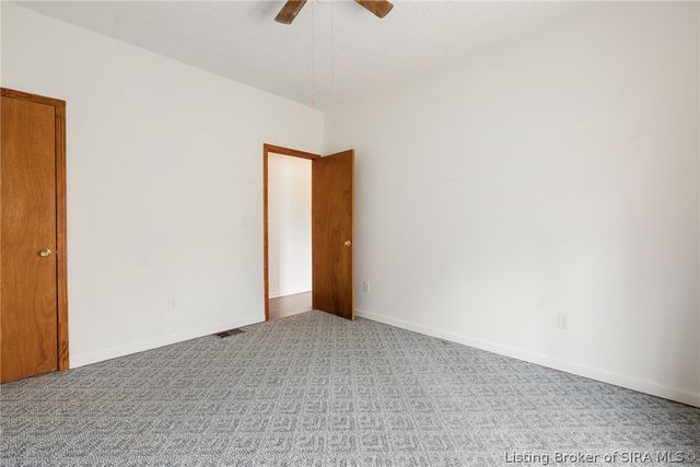 10055 Old Highway 111 SE, Elizabeth, IN 47117