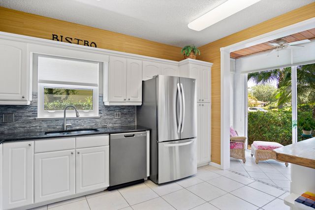 12457 Harbour Ridge Boulevard 27, Palm City, FL 34990