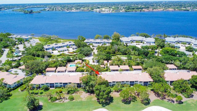 12457 Harbour Ridge Boulevard 27, Palm City, FL 34990