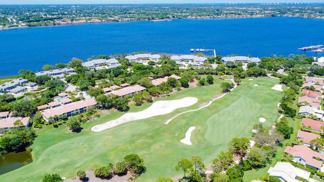 12457 Harbour Ridge Boulevard 27, Palm City, FL 34990