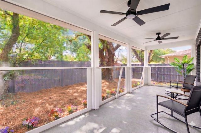 8510 N SEMINOLE AVENUE, Tampa, FL 33604