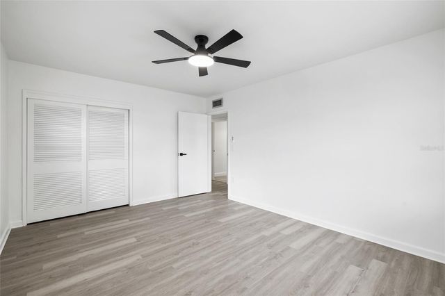 8510 N SEMINOLE AVENUE, Tampa, FL 33604