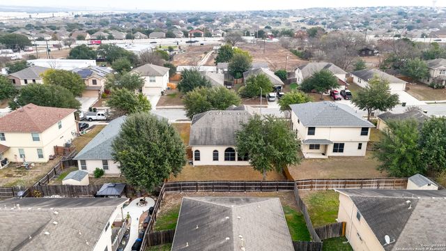 716 Hollow Ridge, Schertz, TX 78108
