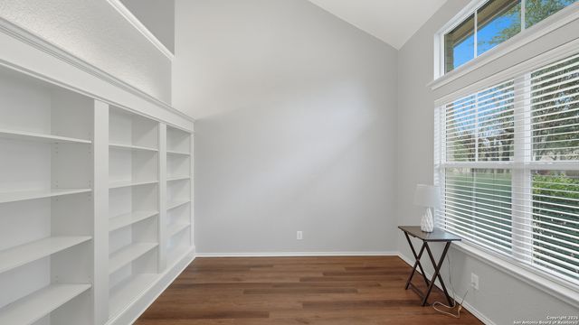 716 Hollow Ridge, Schertz, TX 78108