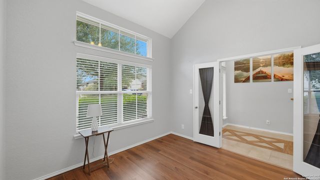 716 Hollow Ridge, Schertz, TX 78108