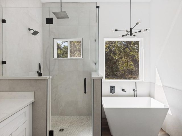 103 Mills Crossing, Bastrop, TX 78602