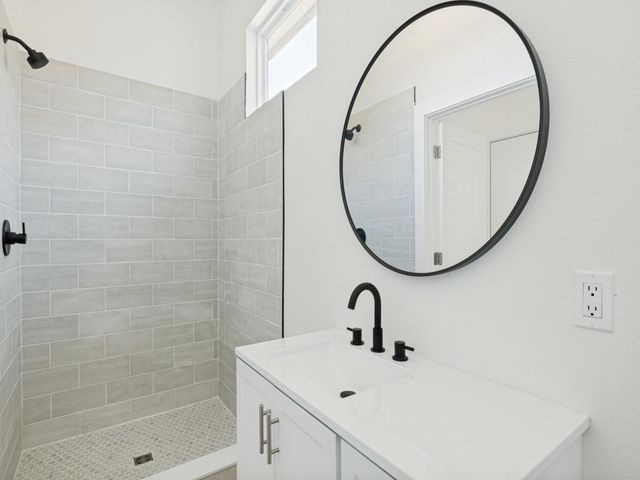 103 Mills Crossing, Bastrop, TX 78602