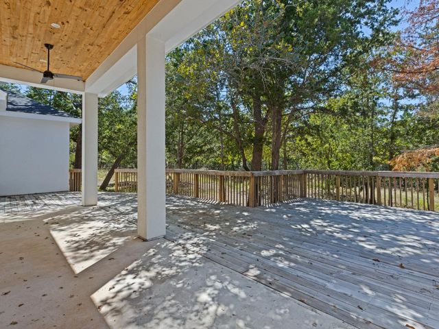 103 Mills Crossing, Bastrop, TX 78602