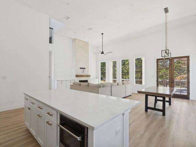 103 Mills Crossing, Bastrop, TX 78602