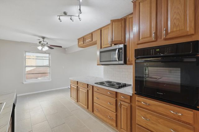 2925 Portales Drive, Fort Worth, TX 76116