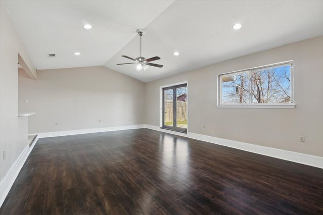 2925 Portales Drive, Fort Worth, TX 76116