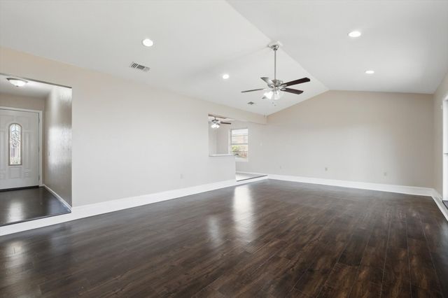 2925 Portales Drive, Fort Worth, TX 76116