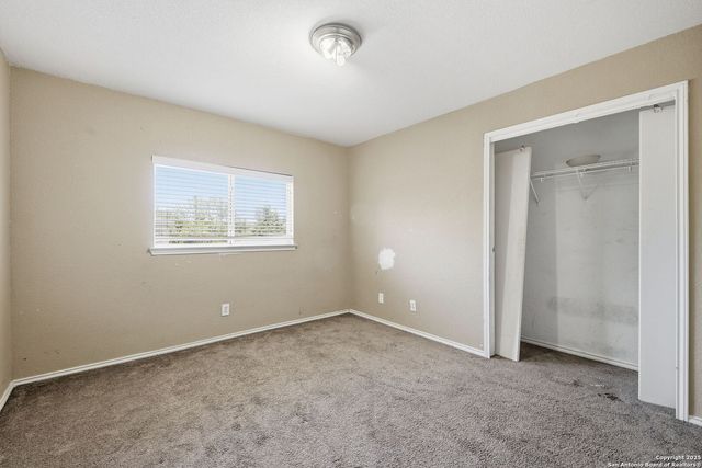 7939 Meadow Way, San Antonio, TX 78227