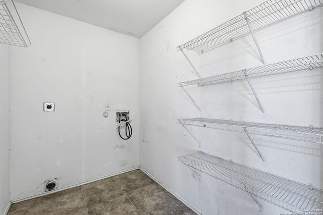 7939 Meadow Way, San Antonio, TX 78227