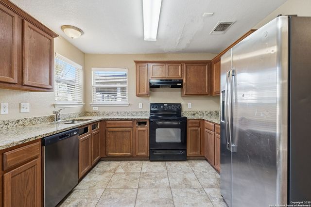 7939 Meadow Way, San Antonio, TX 78227