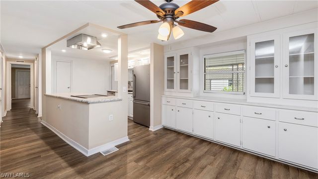 851 Manatee RD, Naples, FL 34114