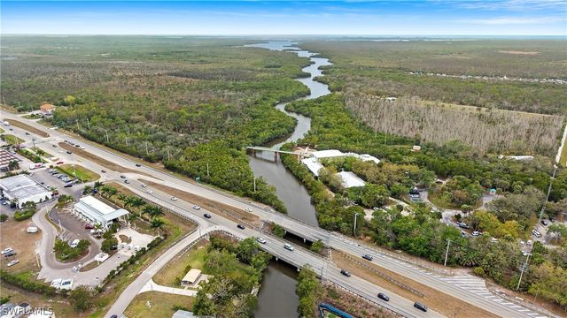851 Manatee RD, Naples, FL 34114