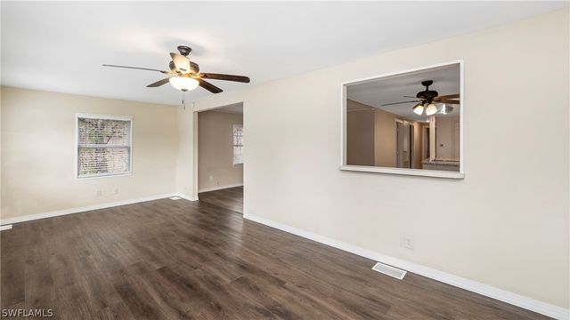 851 Manatee RD, Naples, FL 34114