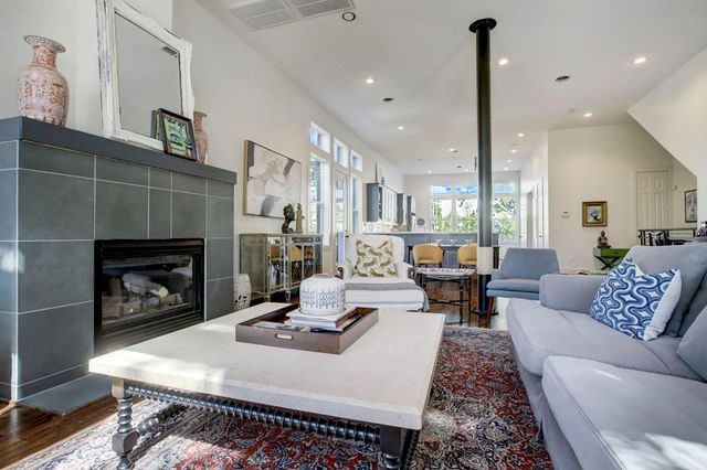 513 E 11th Street, Houston, TX 77008