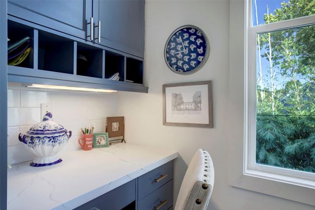 513 E 11th Street, Houston, TX 77008