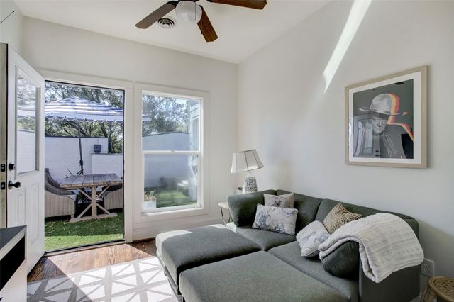 513 E 11th Street, Houston, TX 77008