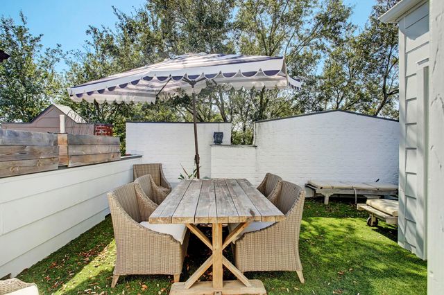 513 E 11th Street, Houston, TX 77008