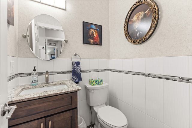 8324 Chambery Boulevard, Johnston, IA 50131