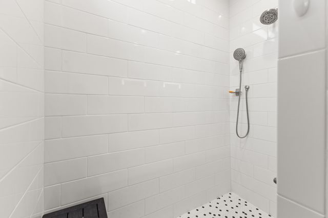 8324 Chambery Boulevard, Johnston, IA 50131