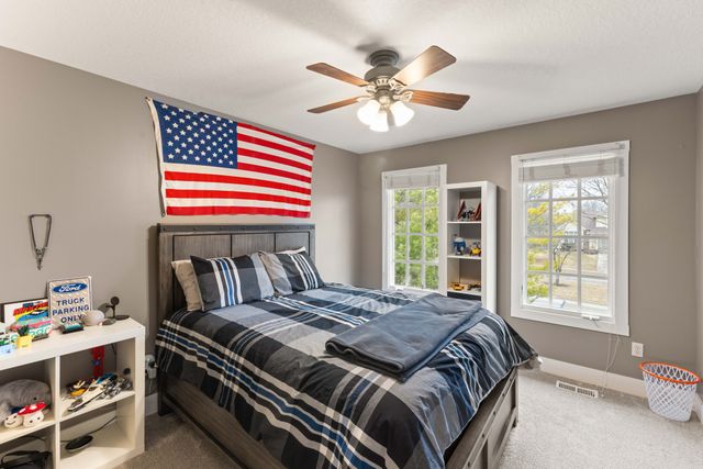 8324 Chambery Boulevard, Johnston, IA 50131