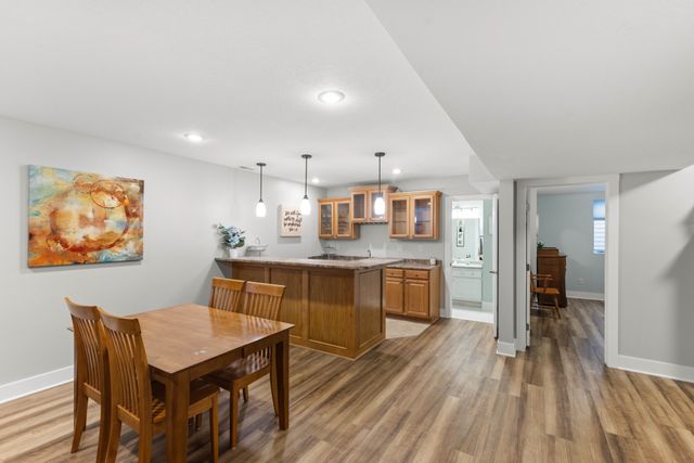 8324 Chambery Boulevard, Johnston, IA 50131