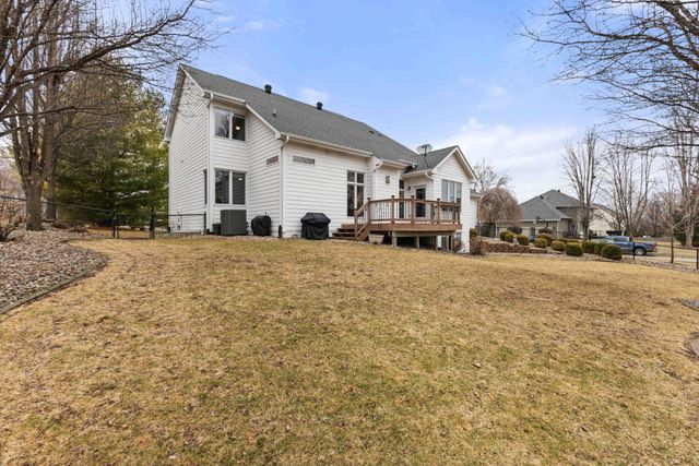 8324 Chambery Boulevard, Johnston, IA 50131