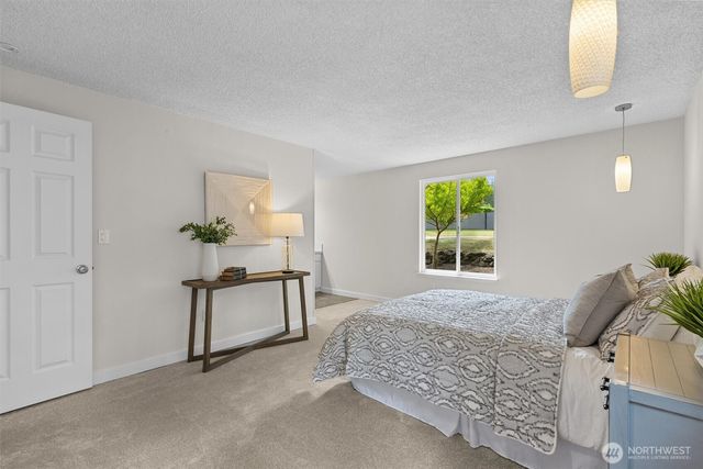3020 169th Avenue NE, Bellevue, WA 98008