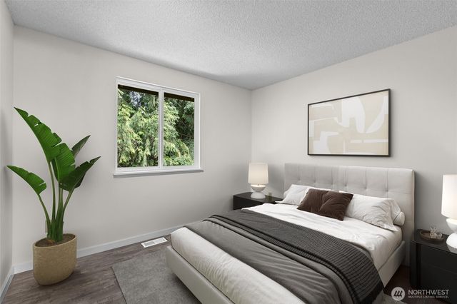 3020 169th Avenue NE, Bellevue, WA 98008
