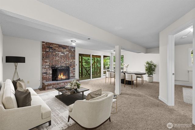 3020 169th Avenue NE, Bellevue, WA 98008