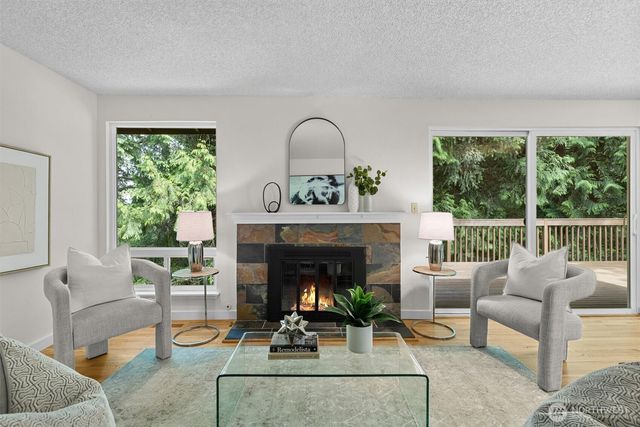 3020 169th Avenue NE, Bellevue, WA 98008