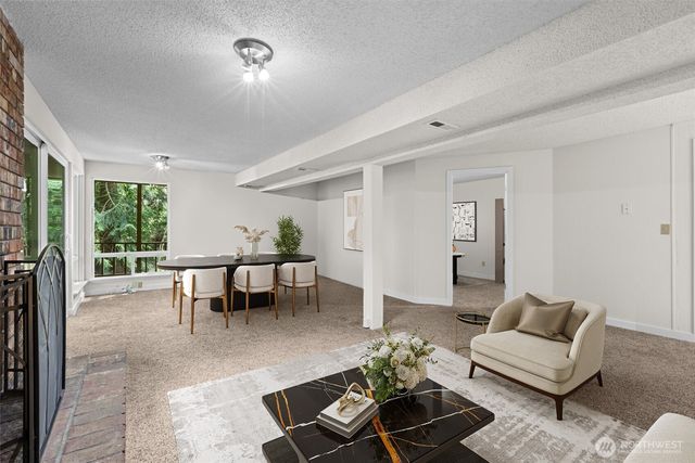3020 169th Avenue NE, Bellevue, WA 98008