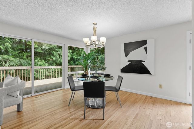 3020 169th Avenue NE, Bellevue, WA 98008