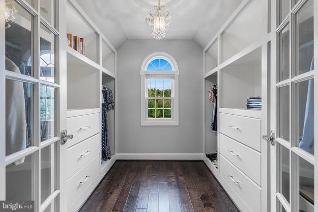 40747 LENAH RUN CIR, Aldie, VA 20105