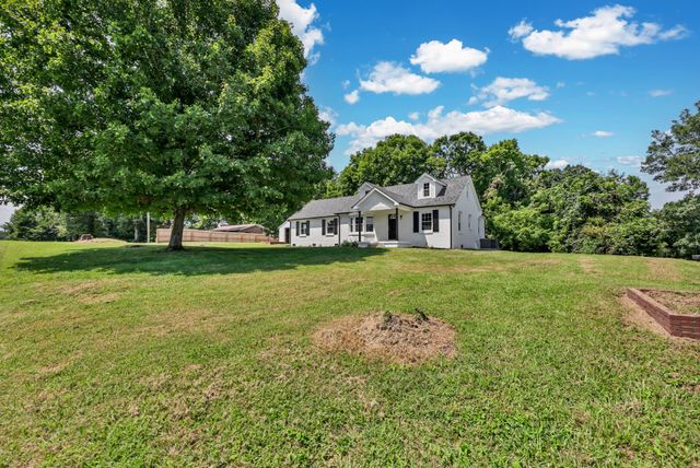 3436 Highway 48, Cunningham, TN 37052