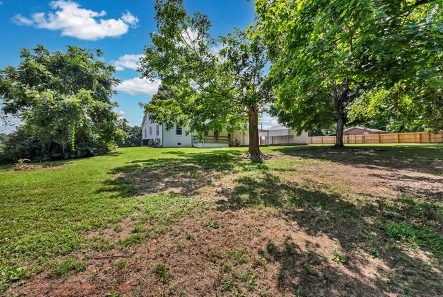 3436 Highway 48, Cunningham, TN 37052