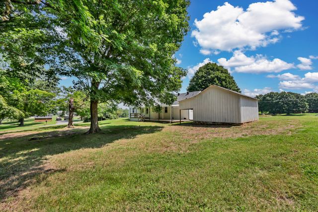 3436 Highway 48, Cunningham, TN 37052