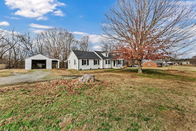 3436 Highway 48, Cunningham, TN 37052