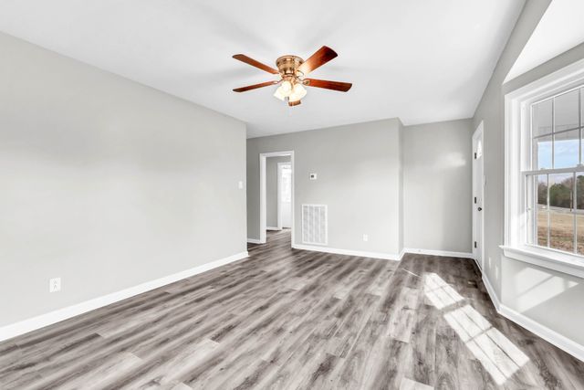 3436 Highway 48, Cunningham, TN 37052