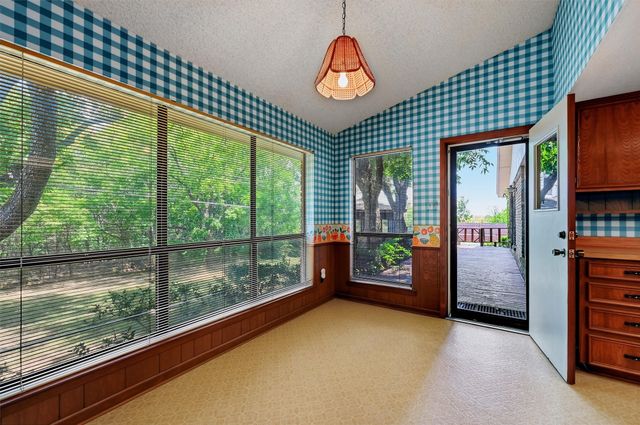 146 River Hills Drive, Denison, TX 75020
