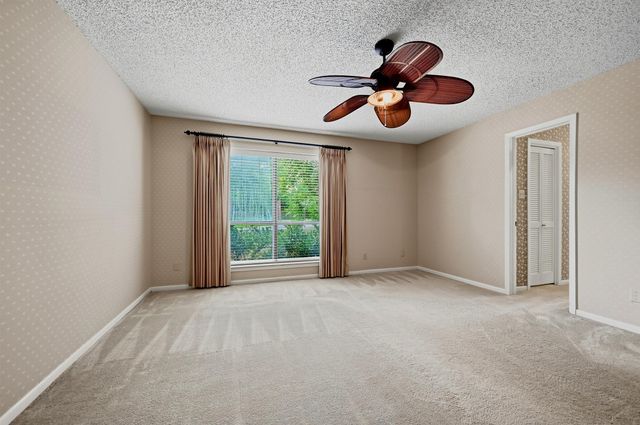 146 River Hills Drive, Denison, TX 75020