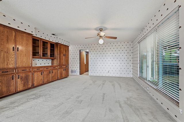146 River Hills Drive, Denison, TX 75020