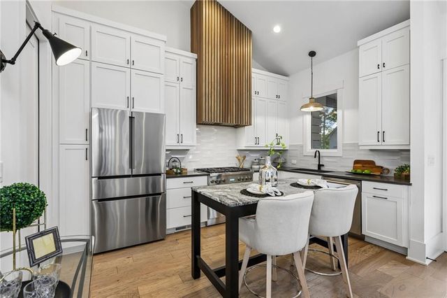 10858 Serenbe Lane, Chattahoochee Hills, GA 30268